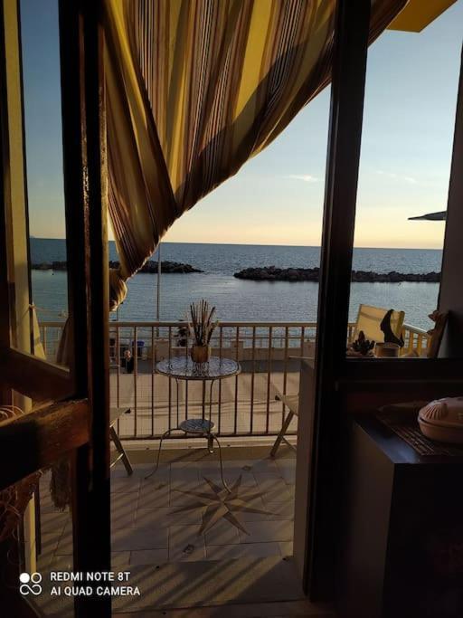 Casa Vacanze Marina Di Pisa Catola Eksteriør billede